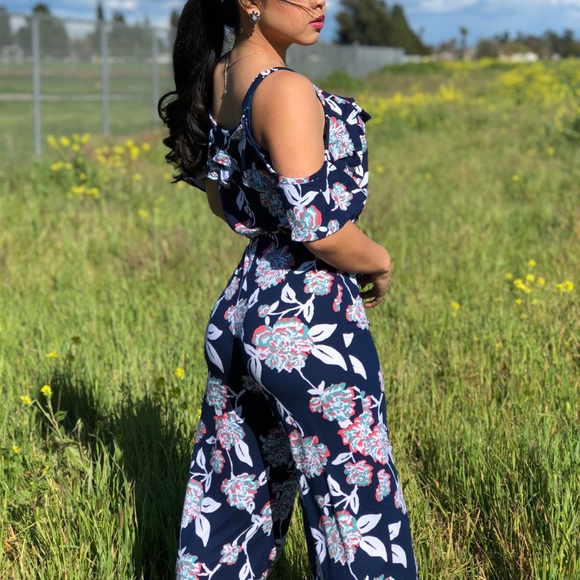 Two piece set - Picture 2 of 3